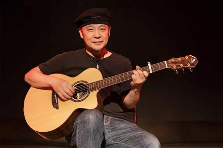岸部真明《流れ行く雲》流行的云吉他谱