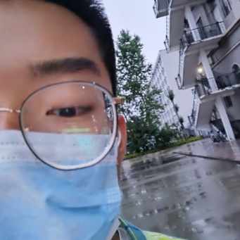 谈及她不如弹吉他的头像